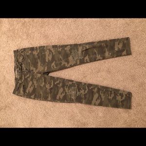 AEO Denim X Camo Jegging